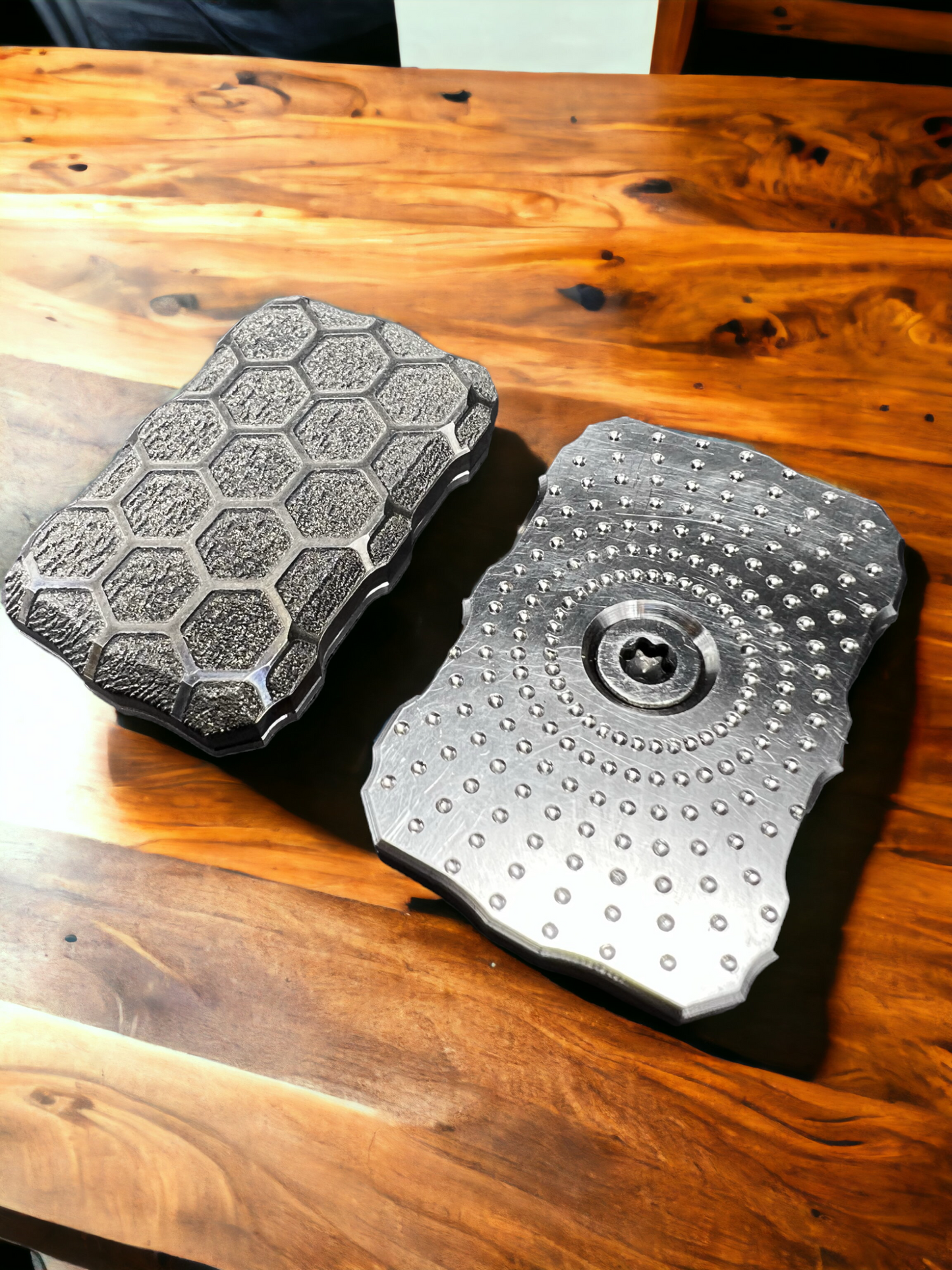 Titanium V3 - Honeycomb